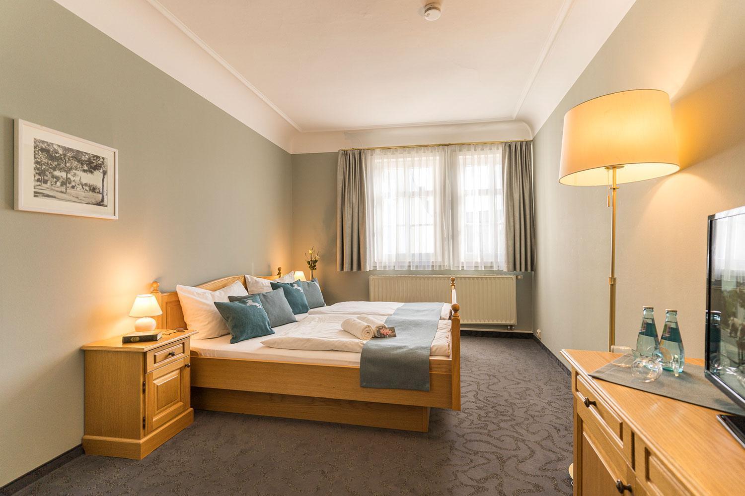 Hotel Ross Zwönitz Extérieur photo